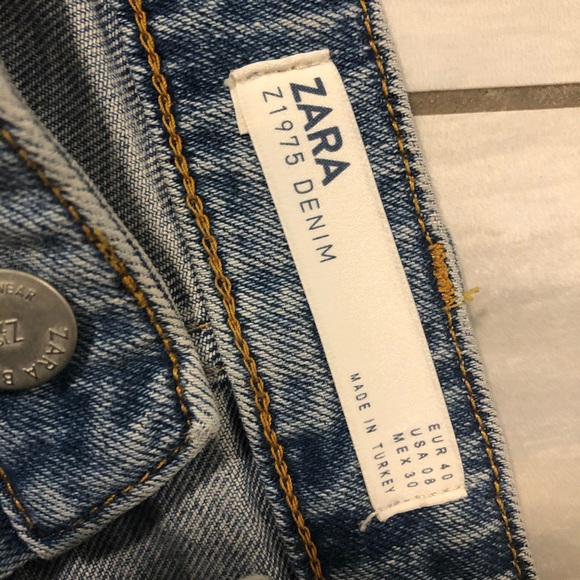 ZARA light wash high rise denim jeans - Picture 2 of 4